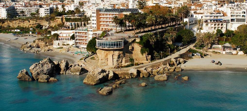 Apartamento Yaiza Nerja Exteriör bild